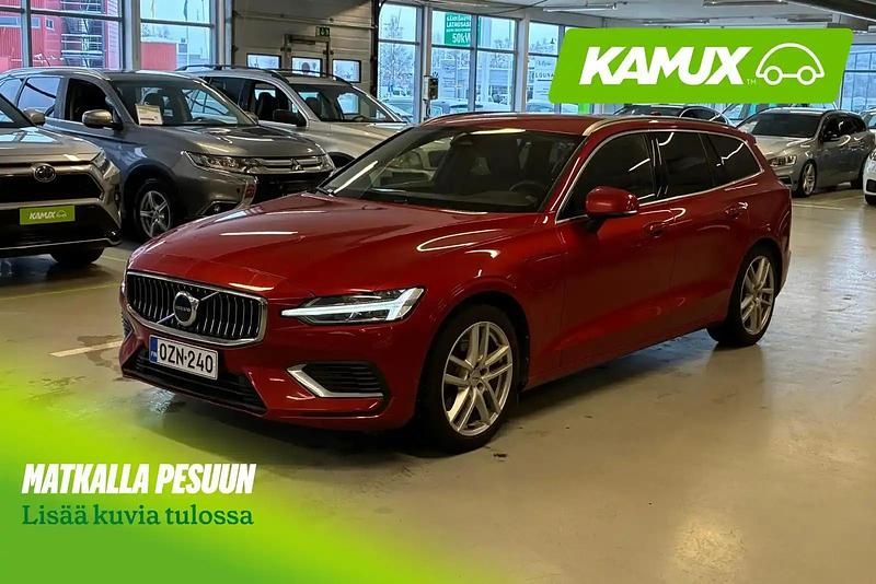 Käytetty Volvo V60 Plus 349 HP (256 kW) 2023 Punainen Farmari