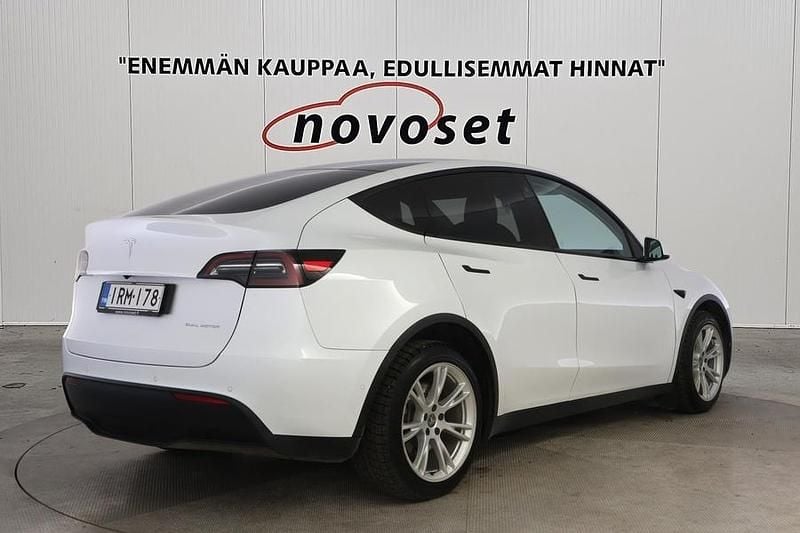 Käytetty Tesla Model Y 378 kW (514 HP) 2021 Valkoinen Katumaasturi