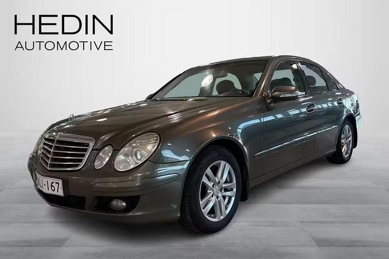 Käytetty 2006 Mercedes E200 | 2 900 € - Kuva 1/4