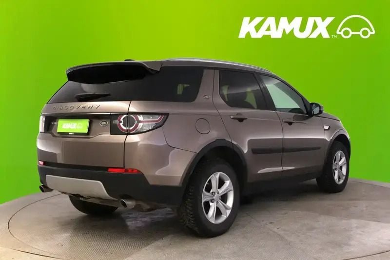 Käytetty Land Rover Discovery Sport HSE 180 HP (132 kW) 2015 Hopea / harmaa Katumaasturi