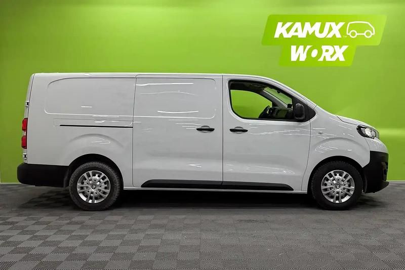 Käytetty Peugeot Expert Premium 144 HP (105 kW) 2022 Icy white paint/standard flat ext trim type Van