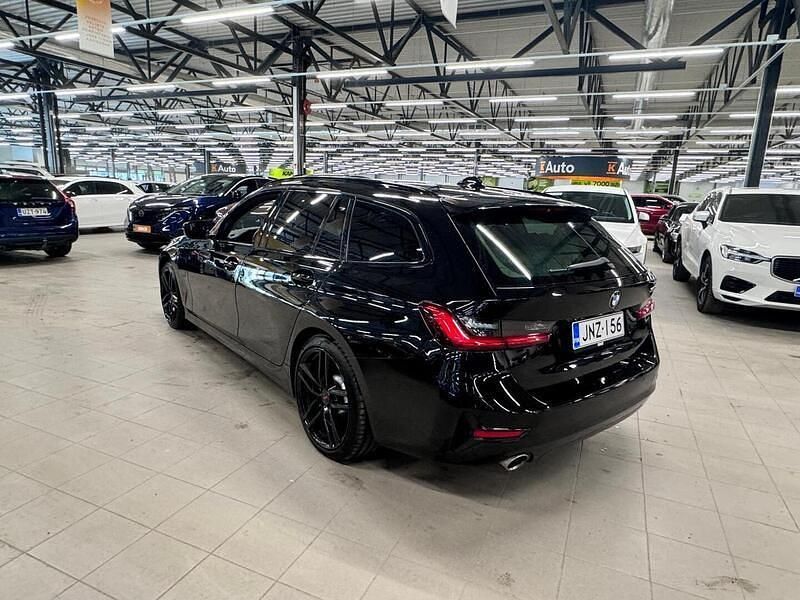 Käytetty BMW 330e Sport Line 292 HP (214 kW) 2021 Farmari