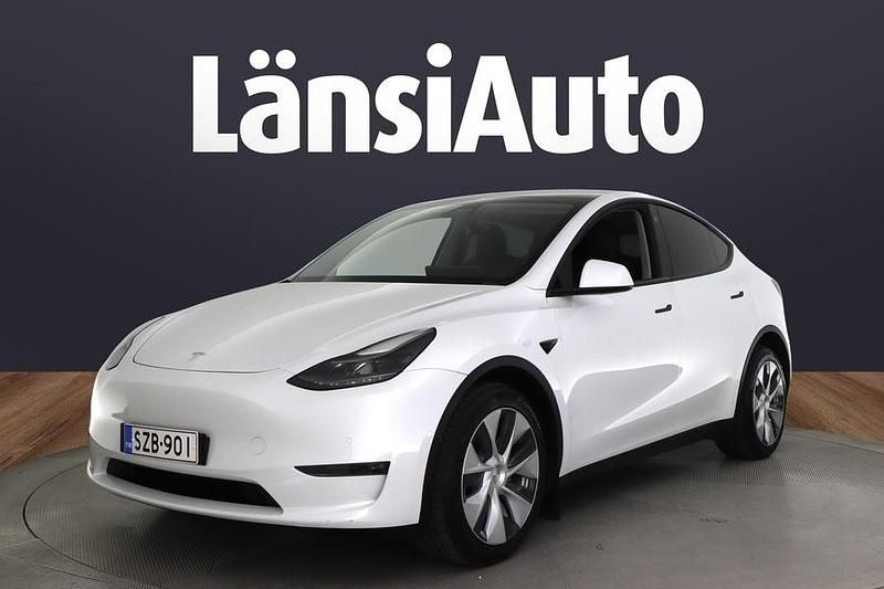 Käytetty 2021 Tesla Model Y Katumaasturi | 33 500 € (Perustarjous) - Kuva 1/2