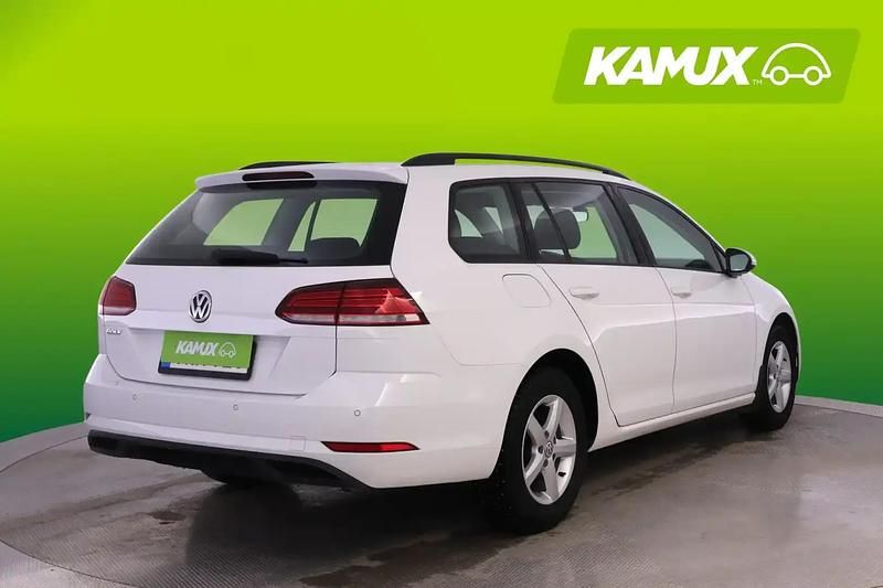 Käytetty VW Golf VII Trendline 110 HP (80 kW) 2018 Valkoinen Farmari