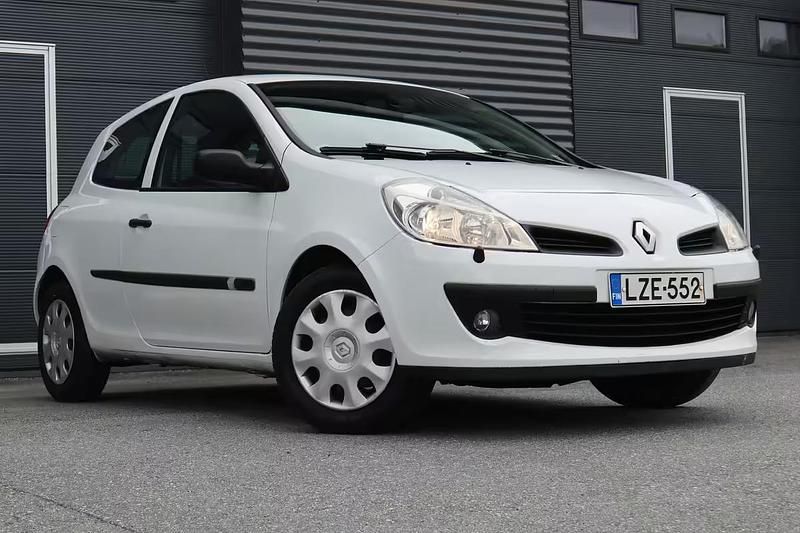 Käytetty Renault Clio II Authentique 2009