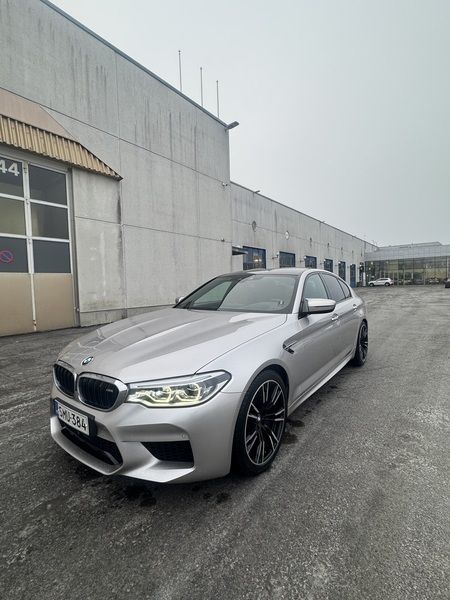 Hopea Käytetty 2018 BMW M5 Sport Line Sedan | 79 900 € - Kuva 1/4
