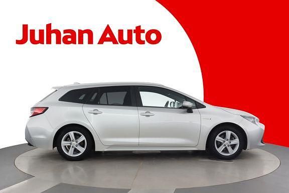 Käytetty Toyota Corolla Active 184 HP (135 kW) 2020 Hopea Farmari