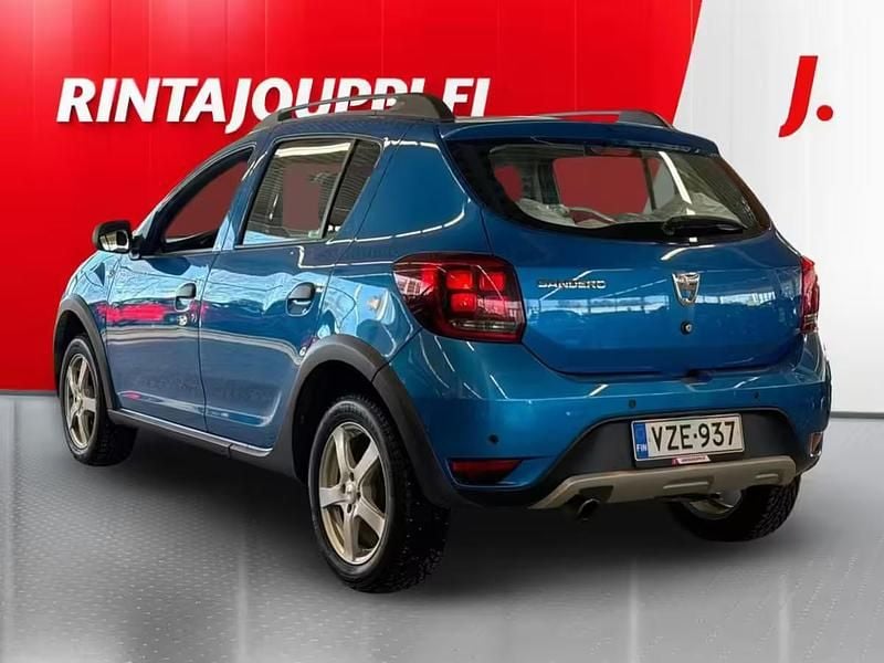 Käytetty Dacia Sandero Stepway 90 HP (66 kW) 2017 Sininen Viistoperä