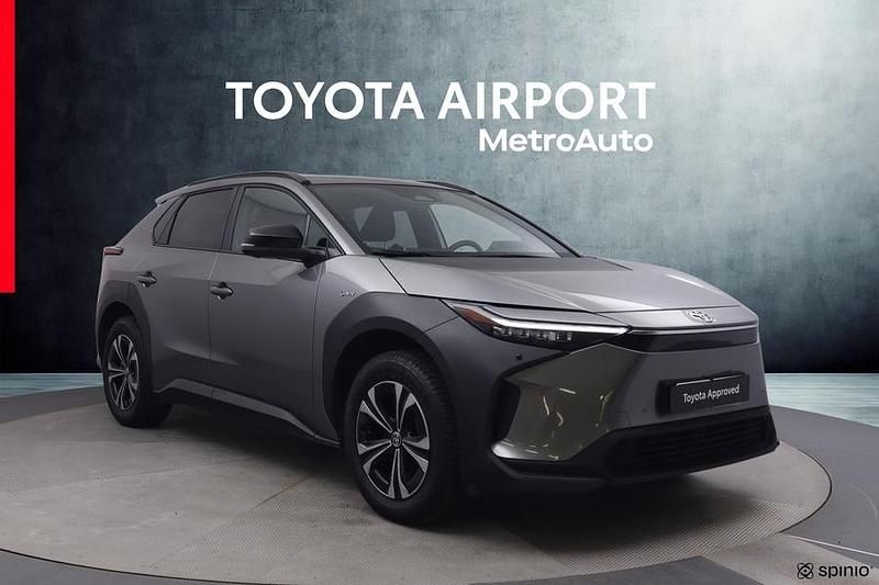 Käytetty Toyota bZ4X Edition 252 kW (343 HP) 2025 Harmaa Katumaasturi