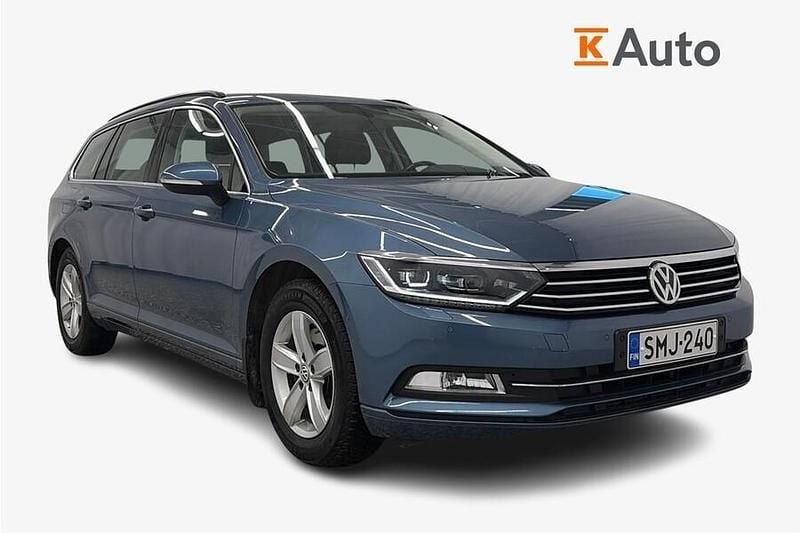 Käytetty VW Passat Comfortline 125 HP (91 kW) 2017 Sininen Farmari