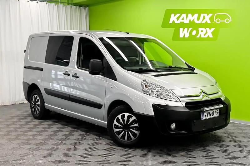 Käytetty Citroën Jumpy 90 HP (66 kW) 2011 Hopea / harmaa Tila-auto