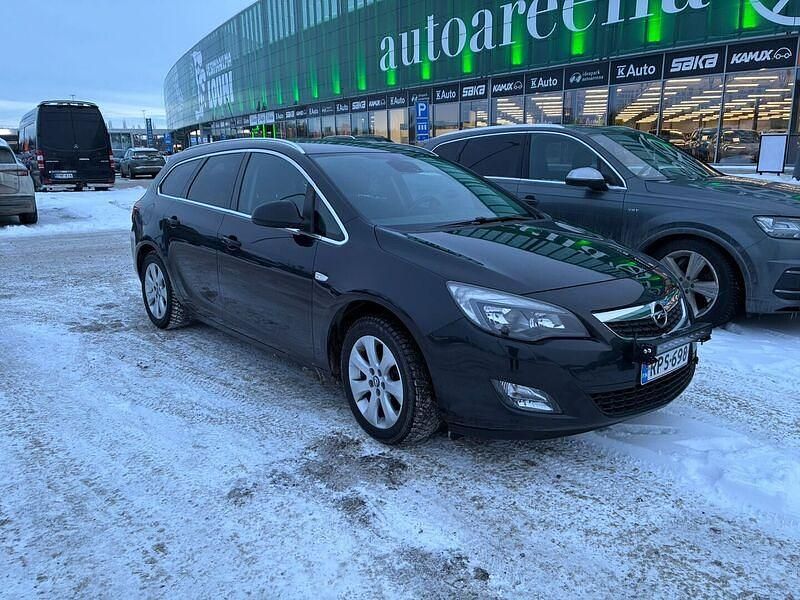 Käytetty Opel Astra Sport 140 HP (102 kW) 2012 Farmari