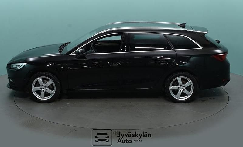 Käytetty Seat Leon XCELLENCE 150 HP (110 kW) 2021 Musta Farmari