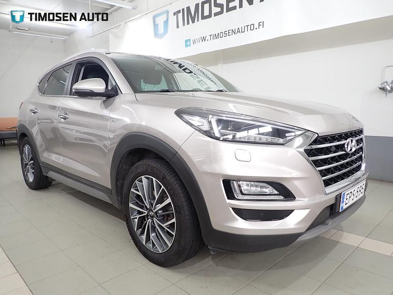 Valkoinen Käytetty 2004 Hyundai Tucson Comfort Katumaasturi | 17 910 € - Kuva 1/4