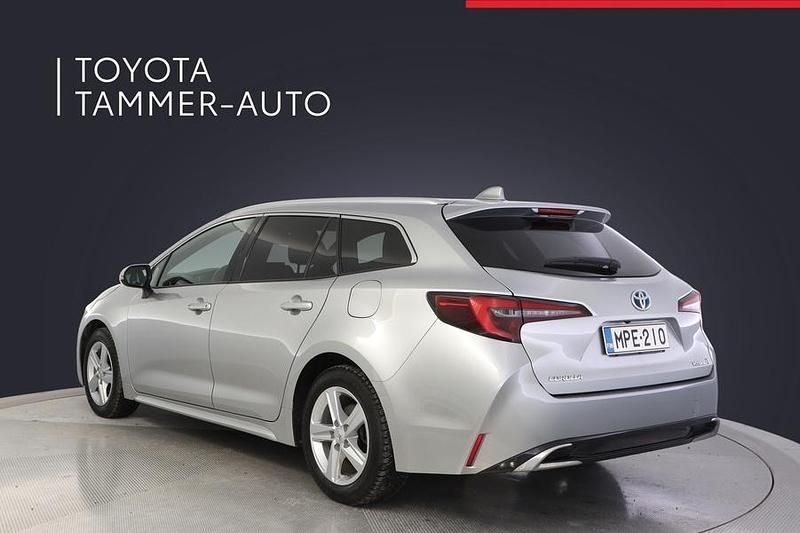 Käytetty Toyota Corolla Edition 140 HP (102 kW) 2023 Hopea Farmari