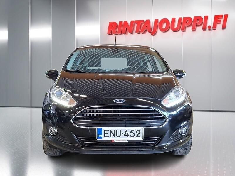 Käytetty Ford Fiesta Titanium 101 HP (74 kW) 2016 Musta Viistoperä