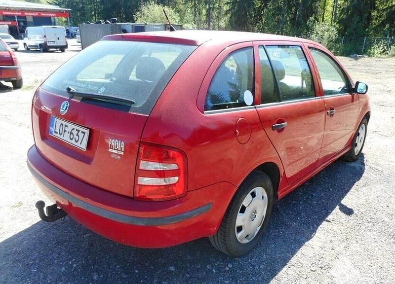 Käytetty Skoda Fabia 68 HP (50 kW) 2003 Farmari