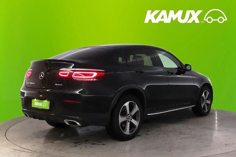 Käytetty Mercedes GLC300e Business 194 HP (142 kW) 2022 Musta Coupe - kaksiovinen