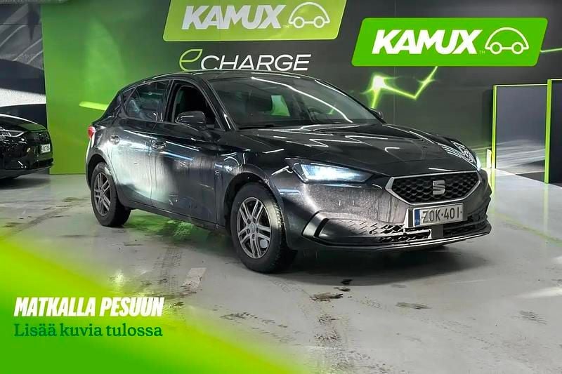 Käytetty Seat Leon 110 HP (80 kW) 2020 Musta Farmari