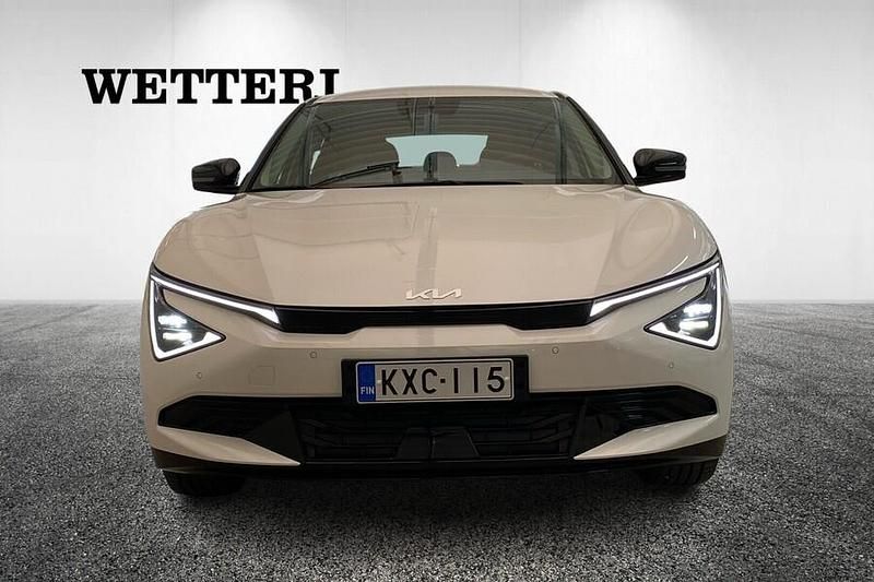 Käytetty Kia EV6 Comfort 239 kW (325 HP) 2025 Valkoinen Katumaasturi