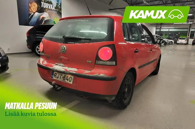 Käytetty VW Polo Trendline 80 HP (58 kW) 2009 Punainen Viistoperä