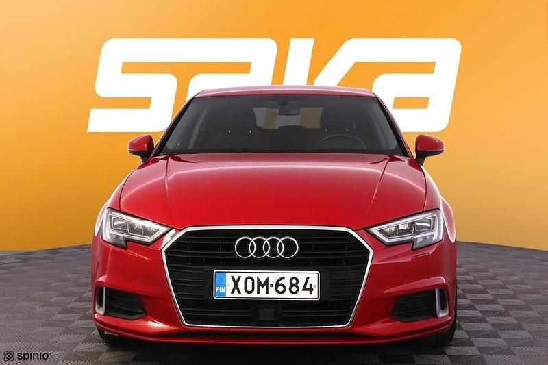 Käytetty Audi A3 Business 150 HP (110 kW) 2018 Sedan