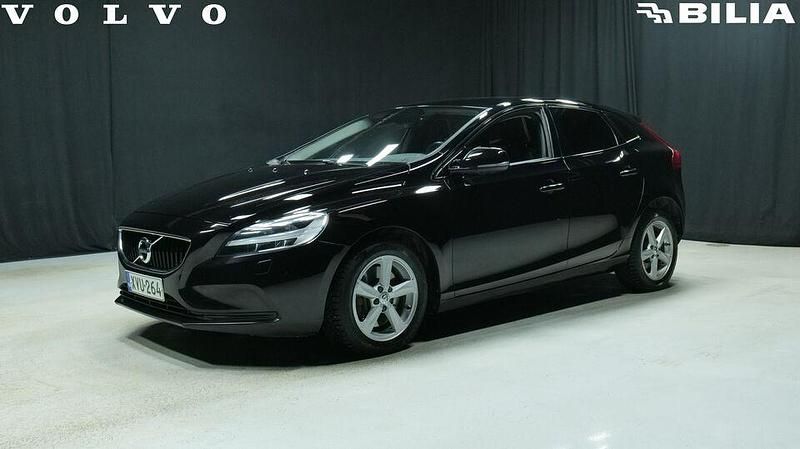 Musta Käytetty 2019 Volvo V40 Business Edition Viistoperä | 18 800 € (Perustarjous) - Kuva 1/3