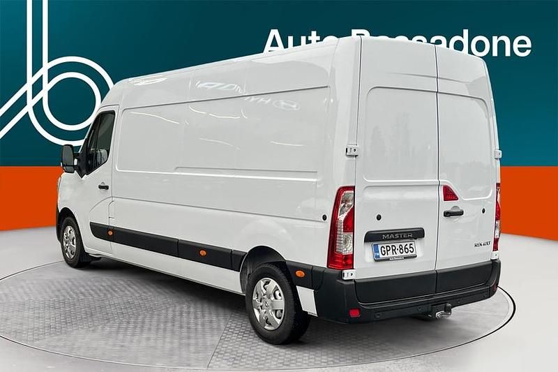 Käytetty Renault Master 150 HP (110 kW) 2024 Van