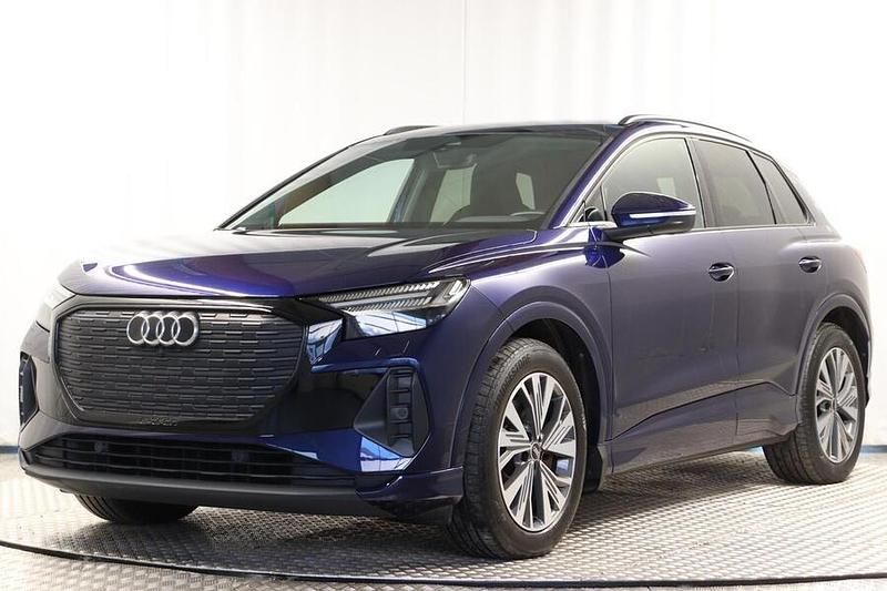 Käytetty 2021 Audi Q4 e-tron Comfort Katumaasturi | 29 890 € (Supertarjous) - Kuva 1/4