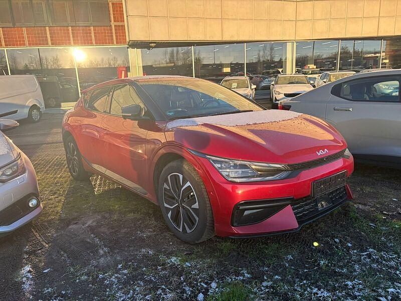 Punainen Käytetty 2022 Kia EV6 GT-Line Katumaasturi | 39 900 € (Kallis) - Kuva 1/2