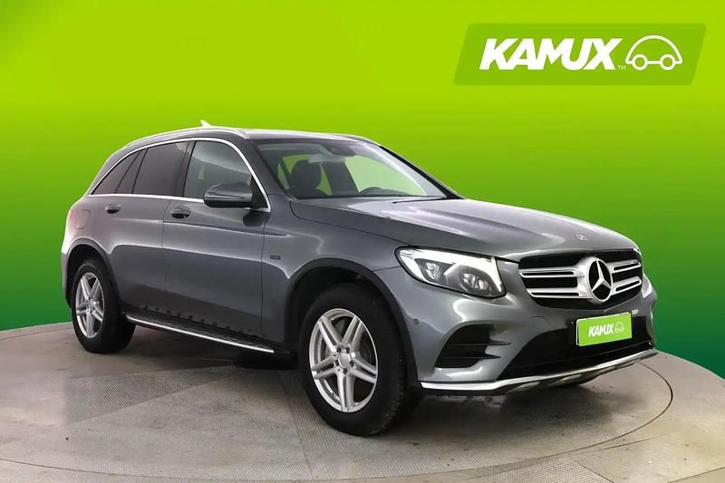Käytetty Mercedes GLC350 Business 211 HP (155 kW) 2018 Hopea / harmaa Katumaasturi