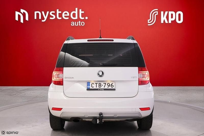 Käytetty Skoda Yeti Active 105 HP (77 kW) 2015 Katumaasturi