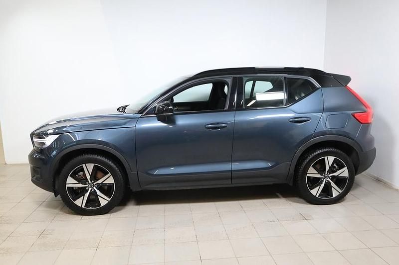 Käytetty Volvo XC40 Business Edition 169 kW (231 HP) 2022 Sininen Katumaasturi