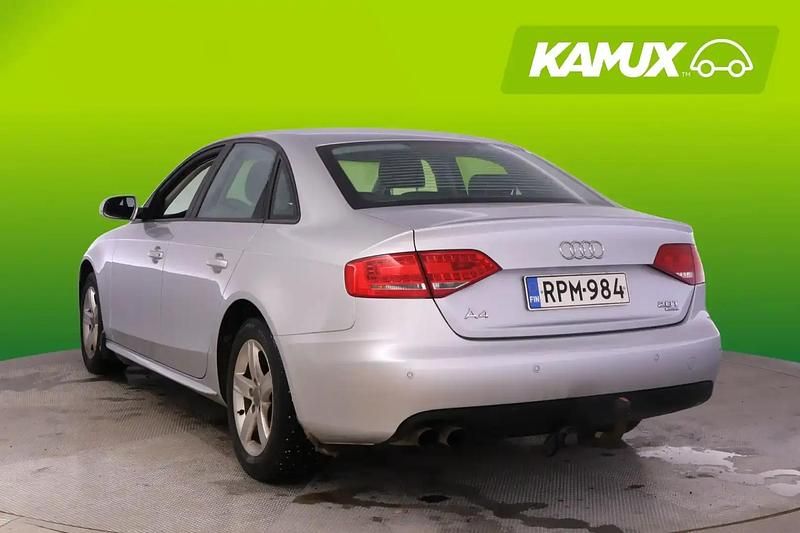 Käytetty Audi A4 Business 211 HP (155 kW) 2010 Hopea / harmaa Sedan