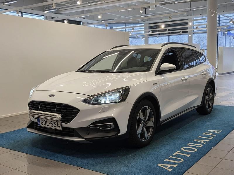 Valkoinen Käytetty 2020 Ford Focus Active Farmari | 14 900 € (Perustarjous) - Kuva 1/4