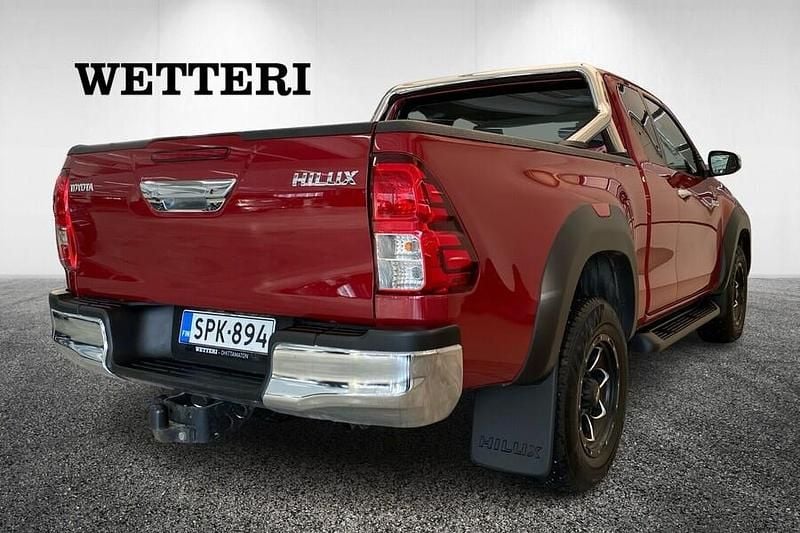 Käytetty Toyota HiLux Active 204 HP (150 kW) 2023 Punainen Nouto