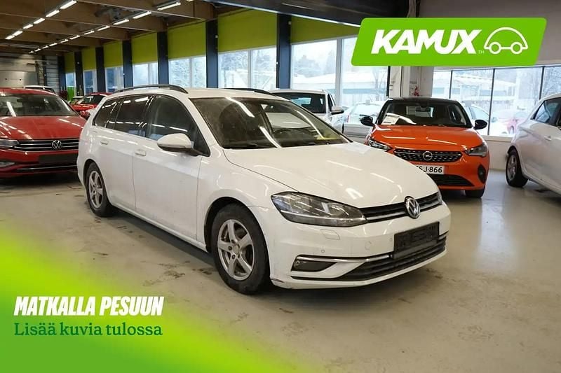 Käytetty VW Golf VIII 150 HP (110 kW) 2021 Valkoinen Farmari