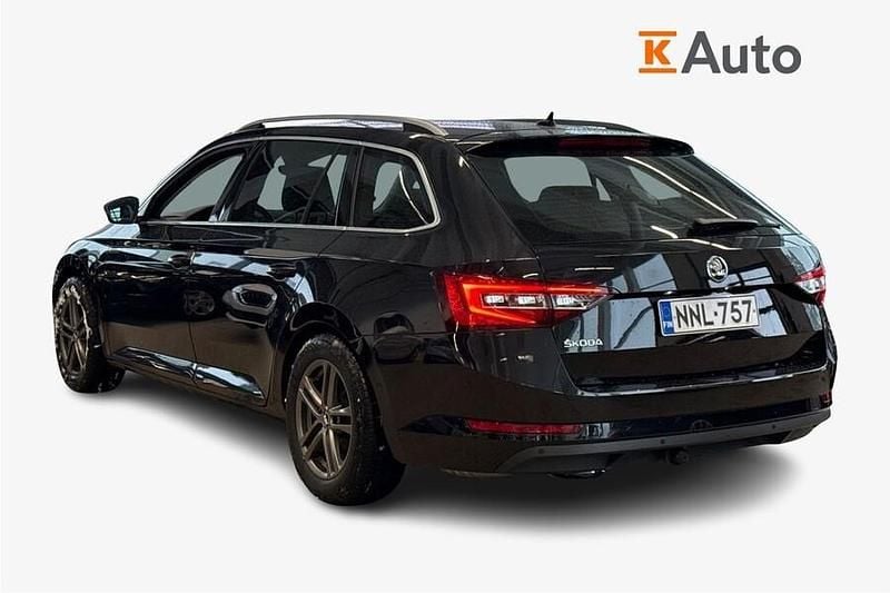 Käytetty Skoda Superb Style 150 HP (110 kW) 2018 Musta Farmari