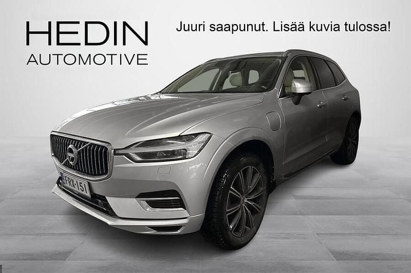 Käytetty Volvo XC60 Inscription 392 HP (288 kW) 2020 Hopea Katumaasturi