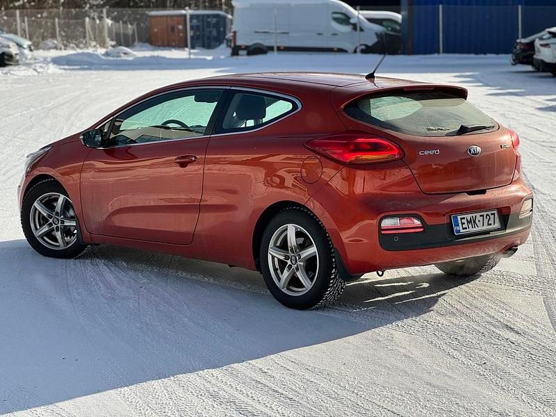 Käytetty Kia ProCeed EX 2013 Viistoperä