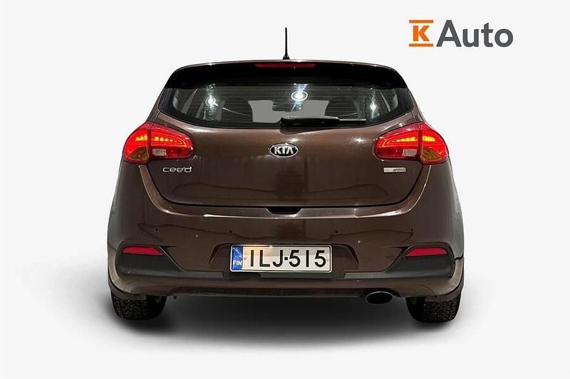 Käytetty Kia Ceed EX 135 HP (99 kW) 2013 Viistoperä