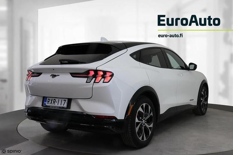 Käytetty Ford Mustang 351 HP (258 kW) 2022 Valkoinen Viistoperä