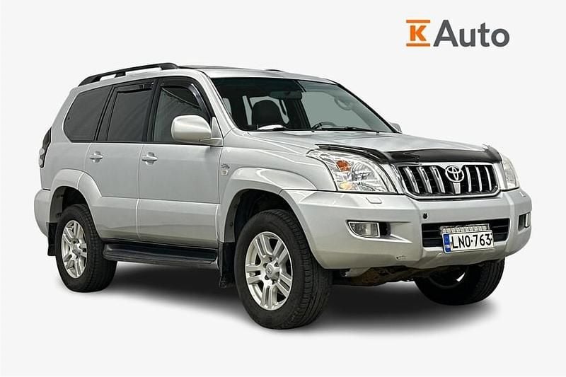 Käytetty Toyota Land Cruiser Executive 166 HP (122 kW) 2006 Katumaasturi
