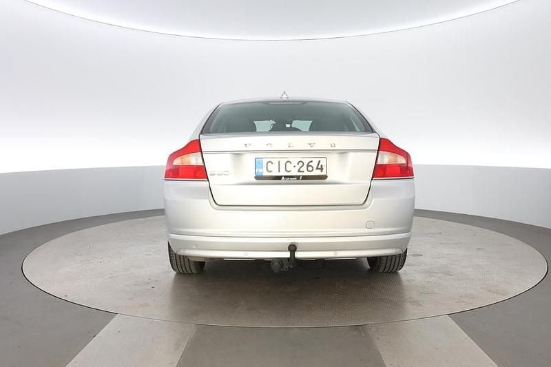 Käytetty Volvo S80 Momentum 163 HP (119 kW) 2012 Sedan