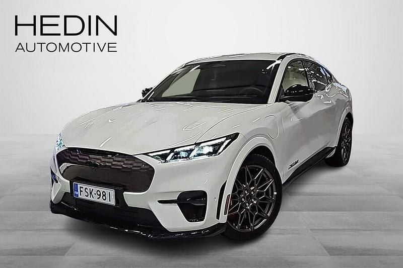 Käytetty Ford Mustang Mach-E GT 358 kW (487 HP) 2025 Katumaasturi