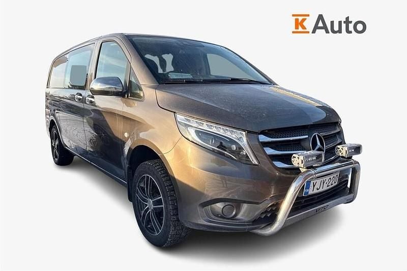 Käytetty Mercedes Vito 136 HP (100 kW) 2018 Ruskea Van