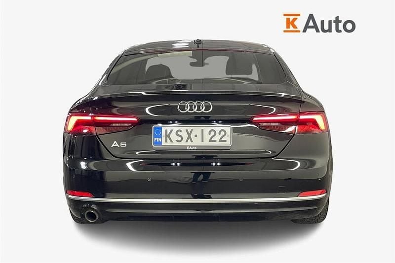 Käytetty Audi A5 Sportback Business 150 HP (110 kW) 2017 Musta Viistoperä