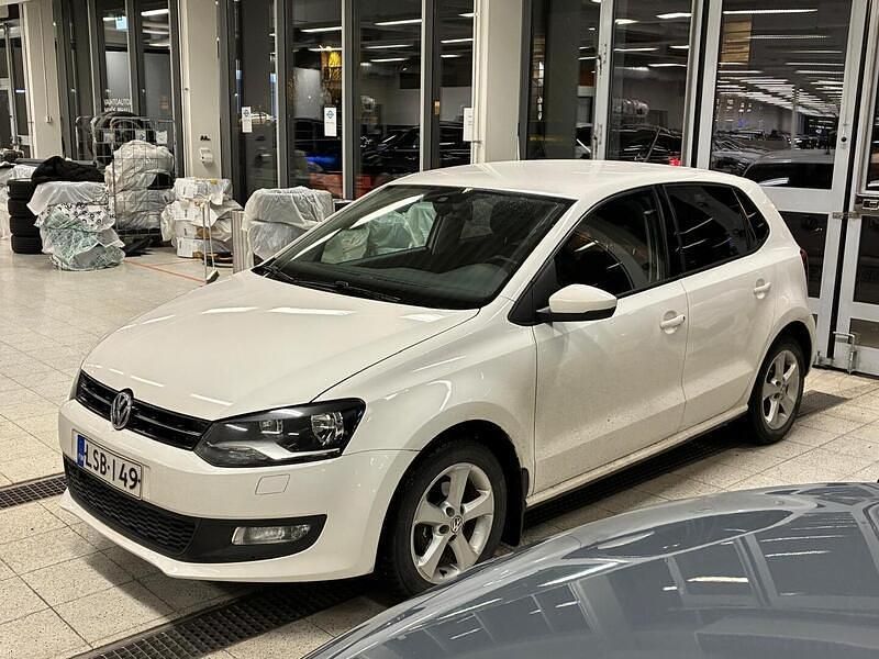 Käytetty 2013 VW Polo Viistoperä | 8 390 € (Perustarjous) - Kuva 1/4