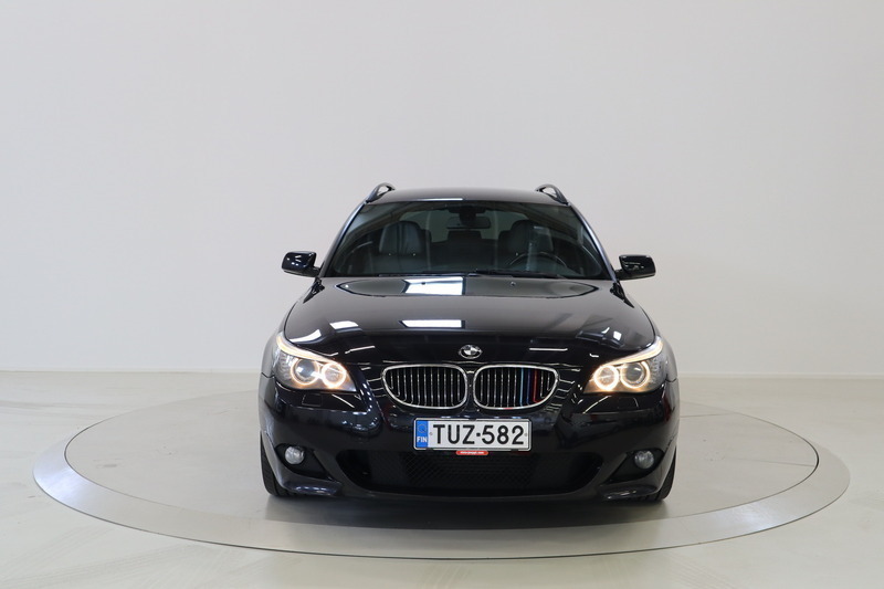 Myyty BMW 525 E61 Touring LCI - LCI. - Myytävänä olevat käytetyt autot