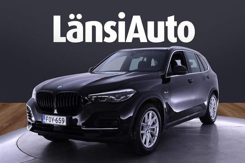 Musta Käytetty 2022 BMW X5 M Sport Katumaasturi | 44 950 € (Supertarjous) - Kuva 1/1